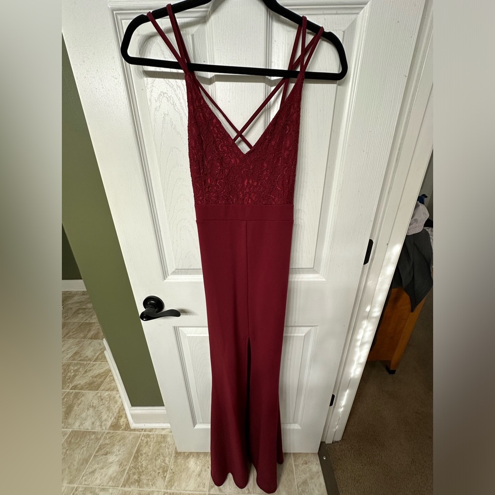 Windsor Burgandy Formal Gown